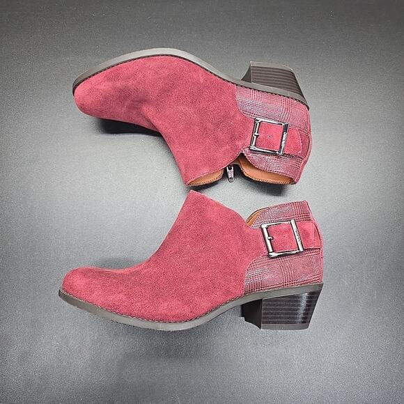 Vionic Wine Red Suede Ankle Boots with Buckles Ama Booties Sz 7.5 - Picture 6 of 11